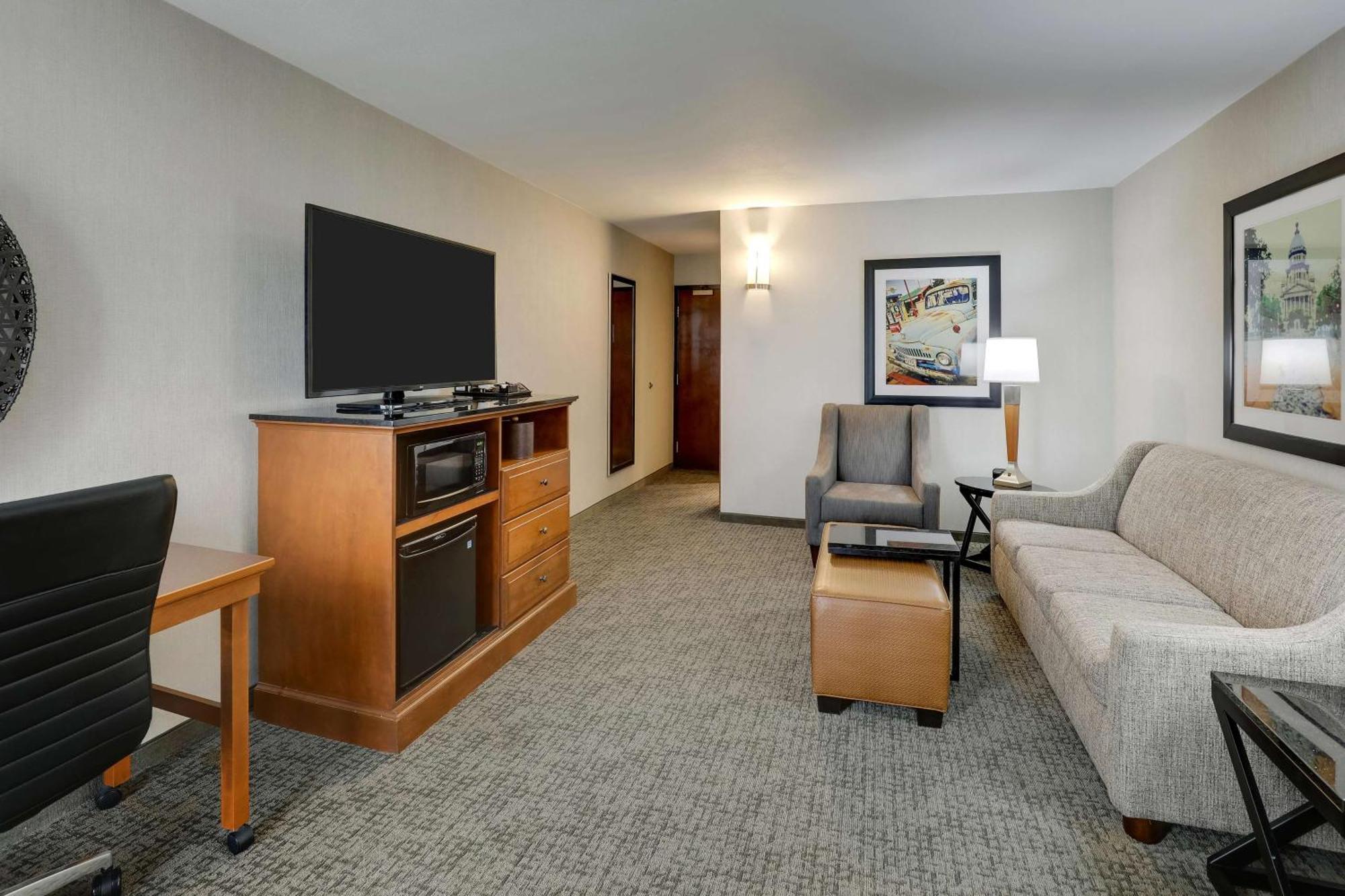 Drury Inn & Suites Springfield Dış mekan fotoğraf